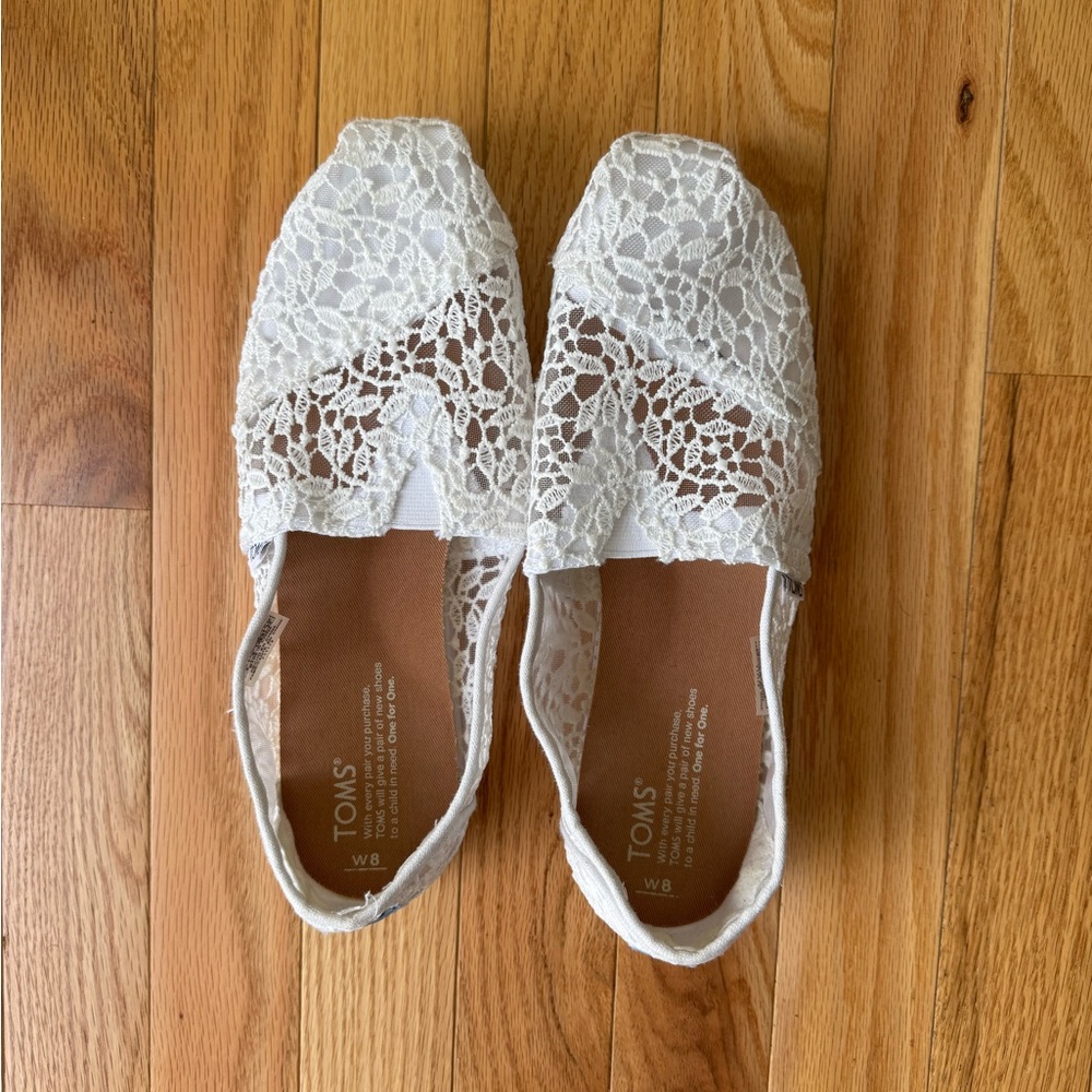 TOMS Women's White Lace Shoes